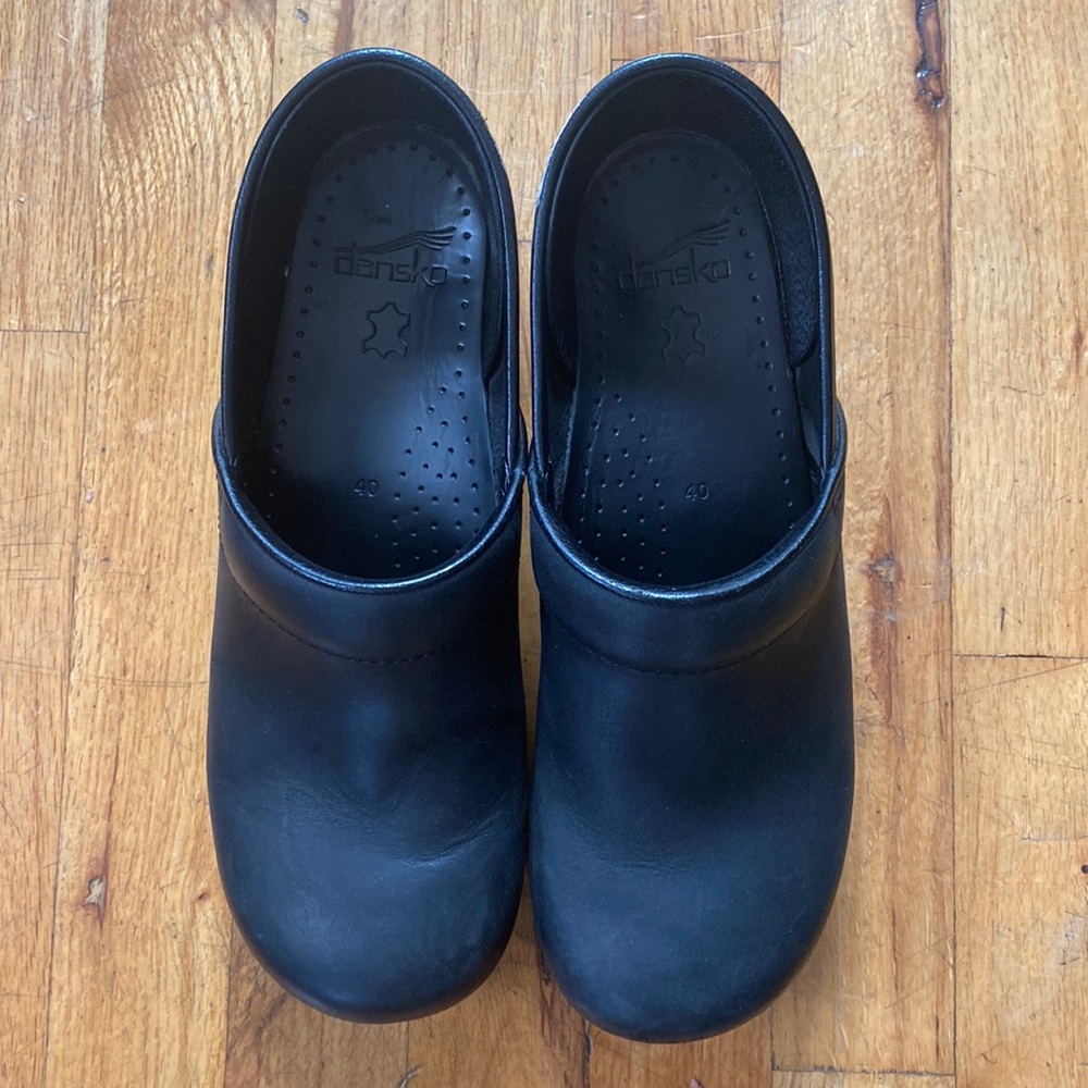 Dansko Women’s Professional Clog - Black Oiled